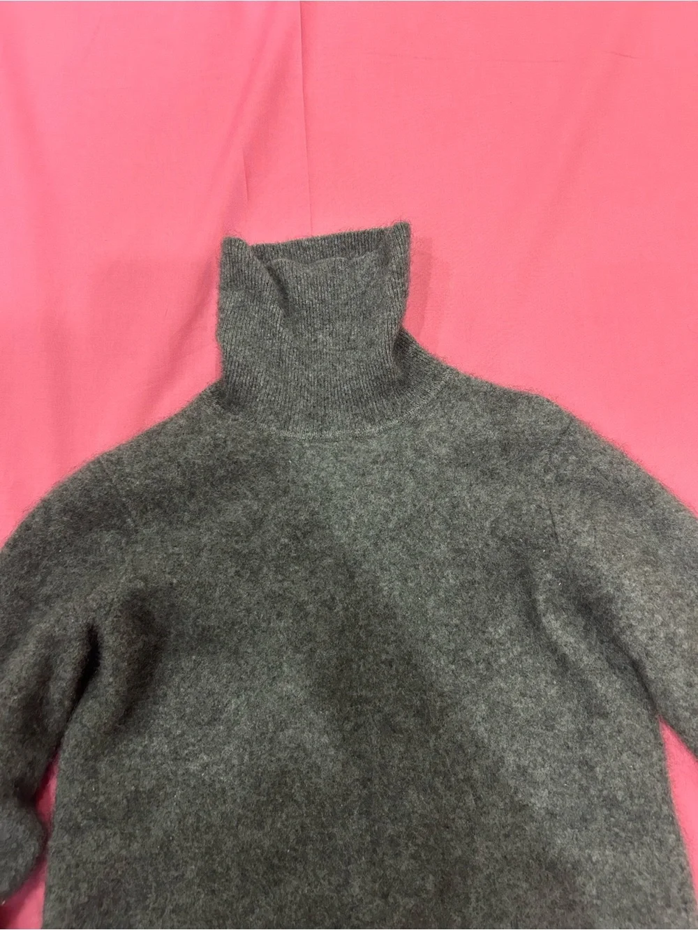 Orvis 100% Cashmere Girls Charcoal Turtleneck Sweater